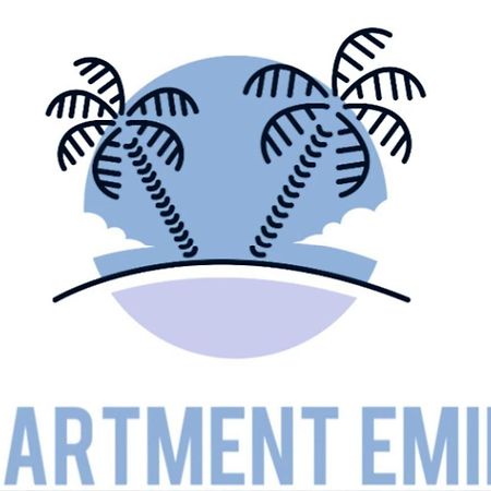 Apartment Emily สลาทิเน ภายนอก รูปภาพ